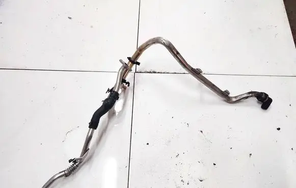 Volkswagen Golf V EGR valve line/pipe/hose 131143Q AAF100904