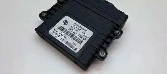 Volkswagen Jetta VI Gearbox control unit/module 09G927750LF