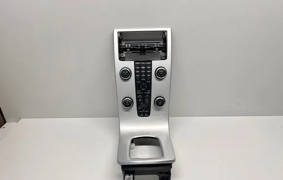 Volvo V50 Climate control unit 31350136 2332145