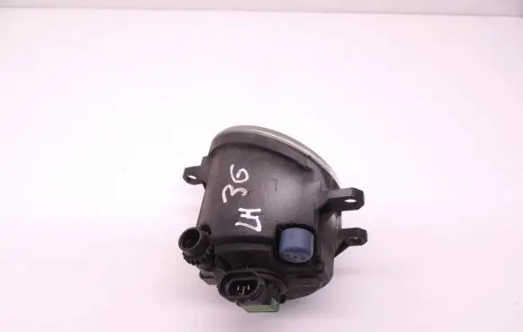 Toyota Avensis T250 Front fog light D36