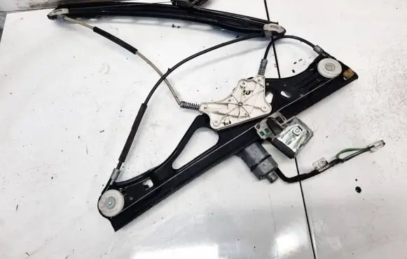 Mercedes-Benz E W211 Sliding door window regulator with motor A2117200146
