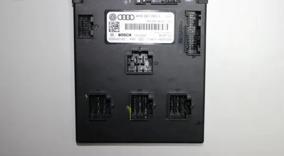 Volkswagen Touareg II Other control units/modules 4H0907063L
