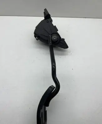 Volkswagen PASSAT B5.5 Accelerator throttle pedal 8E2721523C 6PV00777033