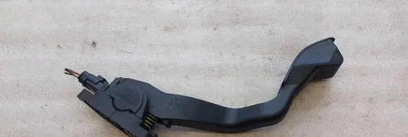 Peugeot 307 Accelerator throttle pedal 0280752251 9646702180