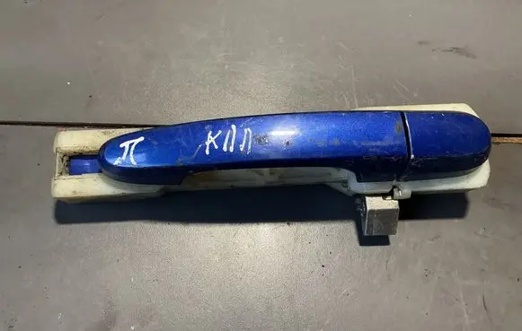KIA Sportage Front door exterior handle 