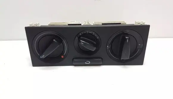 Volkswagen PASSAT B5 Climate control unit 1J0819045A