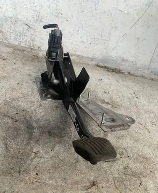Volvo V50 Brake pedal 4n512467cg