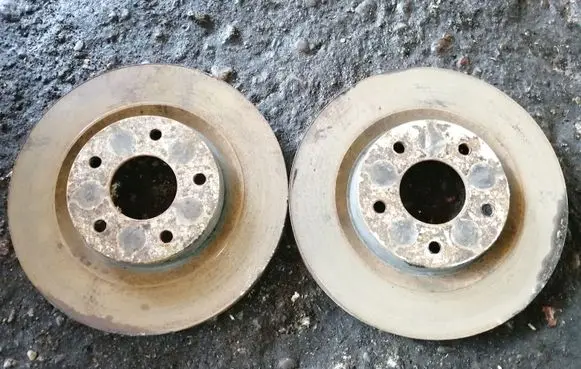 Nissan Juke I F15 Front brake disc