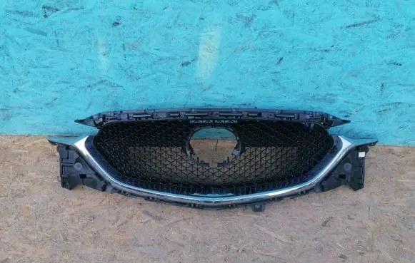 Mazda CX-5 Front bumper upper radiator grill