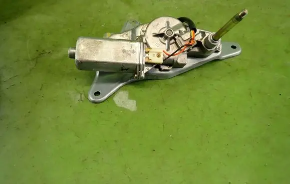 Suzuki Ignis Rear window wiper motor 34355-581