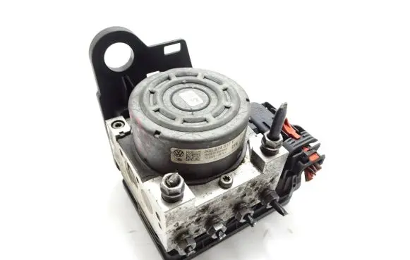 Seat Leon (5F) ABS Pump 3Q0907379T 10091603373 28515471163
