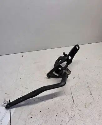 Volvo V70 Tailgate/trunk/boot hinge 8643157