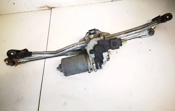 Front wiper linkage and motor
