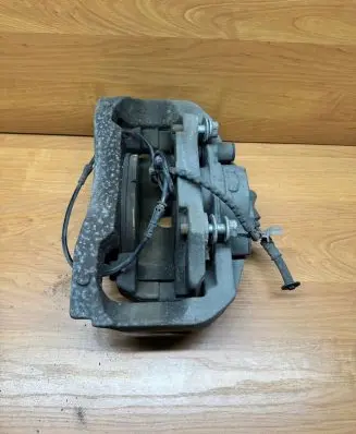 BMW 7 F01 F02 F03 F04 Front brake caliper BMW6036