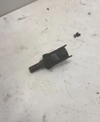 BMW 5 E39 Coolant temperature sensor 13621703993