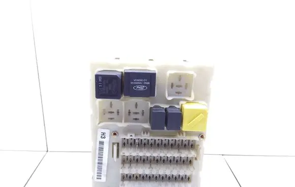 Ford Focus Fuse module 98AG14A073CH 518239900