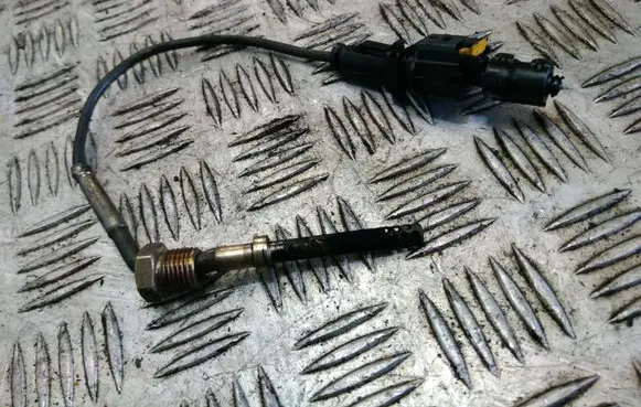 Opel Insignia A Exhaust gas pressure sensor 55566185