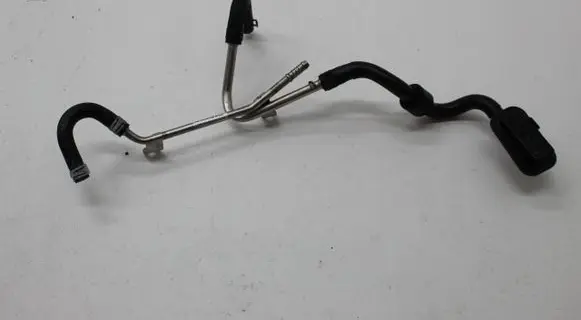 Volkswagen Golf Sportsvan Fuel line/pipe/hose 04L201360M