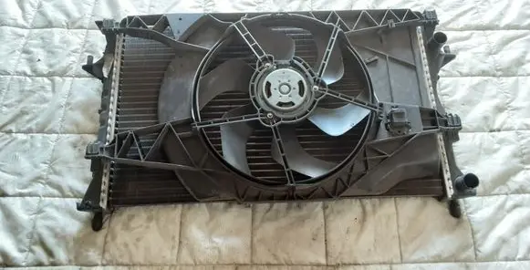 Coolant radiator