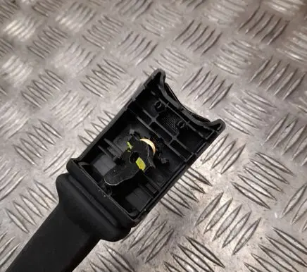 Tesla Model S Front seatbelt buckle 100526505E