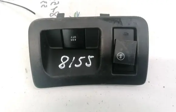 Traction control (ASR) switch