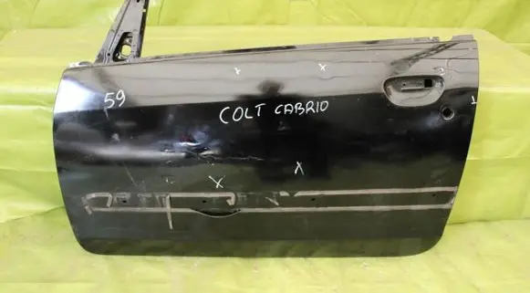 Mitsubishi Colt CZ3 Front door 000259