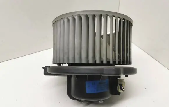 Mitsubishi Carisma Heater fan/blower 0130111101