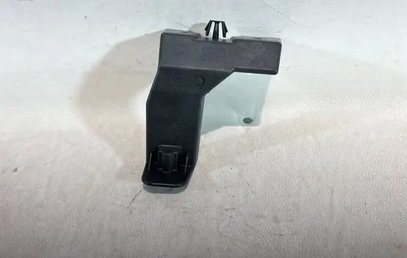 Renault Captur II Rear bumper mounting bracket 850428273R