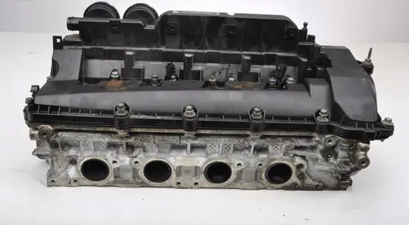 Jaguar XK - XKR Engine head 8W93-6090-AJ