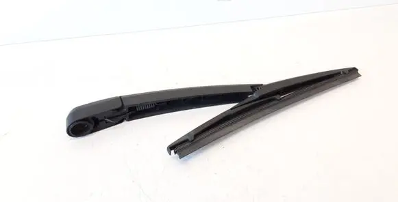 Toyota Avensis T250 Rear wiper blade arm