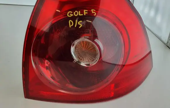 Volkswagen Golf V Rear/tail lights 1K6945096E 028490202B