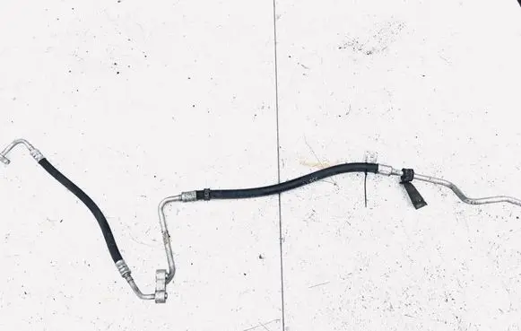 Mitsubishi Carisma Air conditioning (A/C) pipe/hose