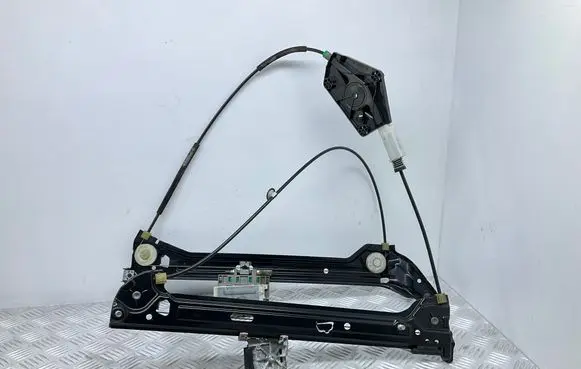 Audi A5 8T 8F Front door electric window regulator 8T0837462C