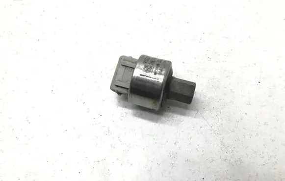 Opel Vectra B Air conditioning (A/C) pressure sensor 90506751