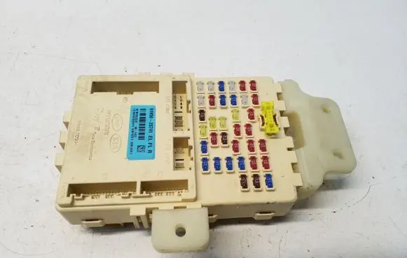 Hyundai ix35 Fuse module 919502S741