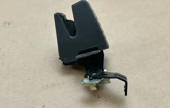 Volkswagen Caddy Loading door lock 