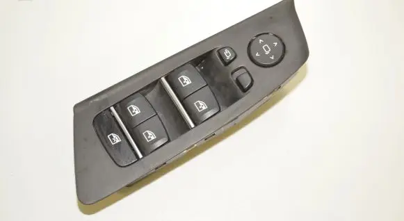 BMW 5 G30 G31 Electric window control switch 6832728 61316832728