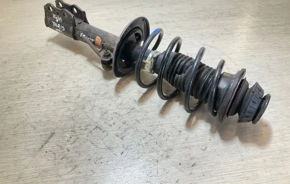 Toyota Yaris Front shock absorber/damper