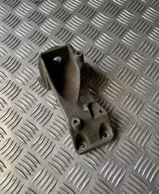 Audi A4 S4 B7 8E 8H Gearbox mounting bracket 8E0399114H S112CU1FE