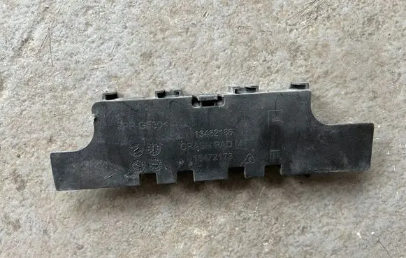 Opel Astra K Radiator mount bracket 13462186