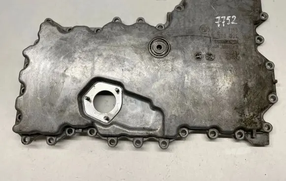 BMW 6 F12 F13 Oil sump 7570694 11137570694 7570693