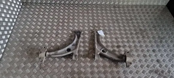 Volkswagen PASSAT B6 Front lower control arm/wishbone 3C0407153B