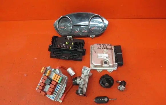 Fiat Ducato Engine ECU kit and lock set 55261982 1383330080 1380704080