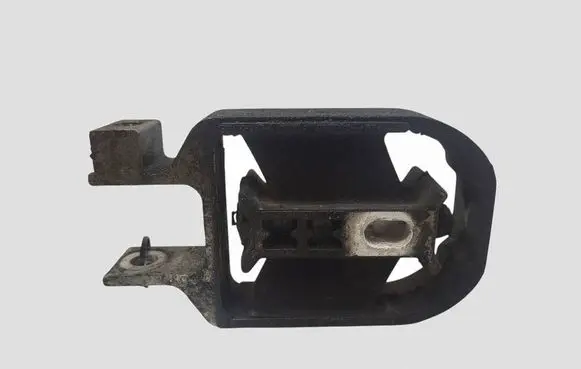 Volvo V40 Engine mount bracket 31359652