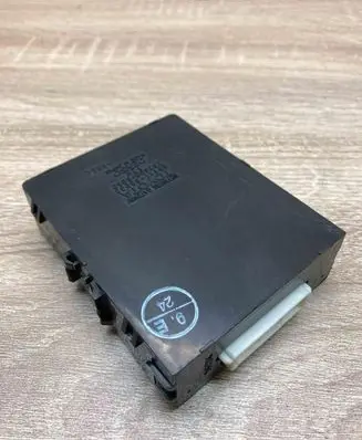 Lexus LS 430 Gateway control module 8911150030 2324005060