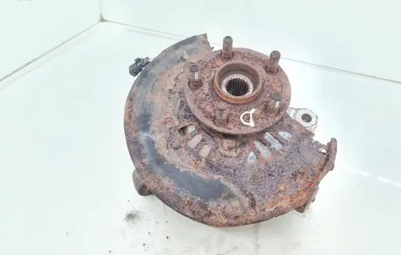 Toyota Prius (XW30) Front wheel hub spindle knuckle