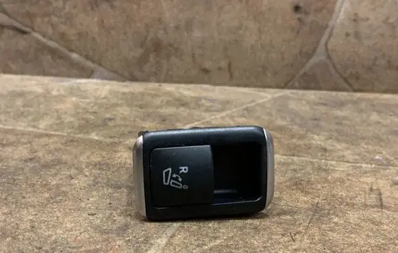 Mercedes-Benz GLS X166 Seat control switch A1668201310