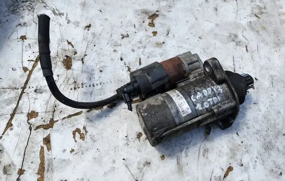Volkswagen Caddy Starter motor