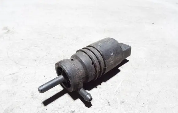 Audi A6 S6 C5 4B Windscreen/windshield washer pump