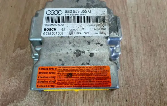 Audi A4 S4 B7 8E 8H Airbag control unit/module 8E0959655G